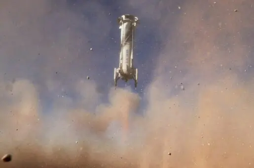 commercial spacecraft liftoff